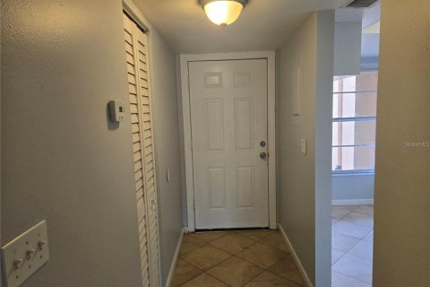 Condo in Bradenton, Florida, 2 bedrooms  № 2379688 - photo 12