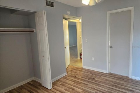 Condo in Bradenton, Florida, 2 bedrooms  № 2379688 - photo 8
