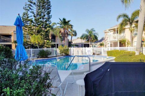 Condo in Bradenton, Florida, 2 bedrooms  № 2379688 - photo 15