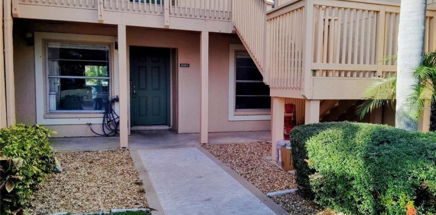 Condo in Bradenton, Florida, 2 bedrooms  № 2379688