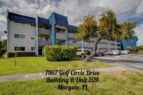 Condominio en venta en Margate, Florida, 2 dormitorios, 86.4 m2 № 1099068 - foto 1
