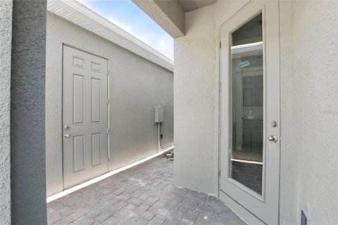 Townhouse in Apopka, Florida 4 bedrooms, 169.55 sq.m. № 1817470 - photo 16