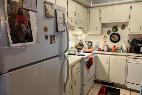 Copropriété à vendre à Lauderhill, Floride: 1 chambre, 72.74 m2 № 1957964 - photo 10