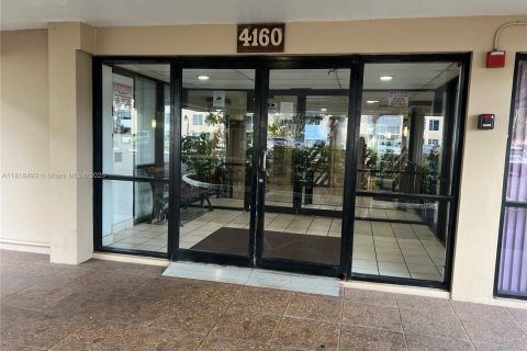 Copropriété à vendre à Lauderhill, Floride: 1 chambre, 72.74 m2 № 1957964 - photo 14