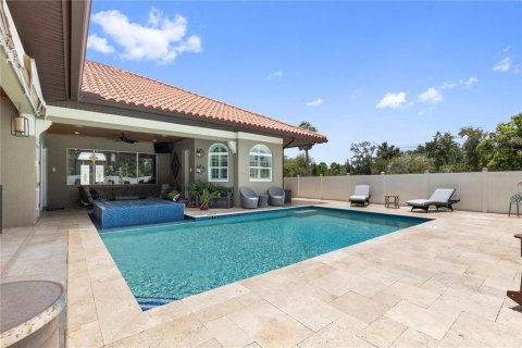 Villa ou maison à vendre à Tampa, Floride: 4 chambres, 400.78 m2 № 2167101 - photo 3