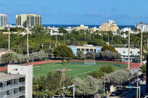 Condominio en venta en Miami Beach, Florida, 1 dormitorio, 79.15 m2 № 1979816 - foto 10