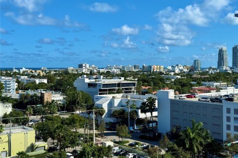 Condominio en venta en Miami Beach, Florida, 1 dormitorio, 79.15 m2 № 1979816 - foto 12