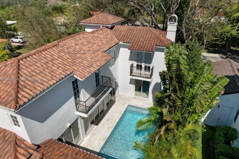 Villa ou maison à vendre à Coral Gables, Floride: 3 chambres, 235.6 m2 № 2026871 - photo 7