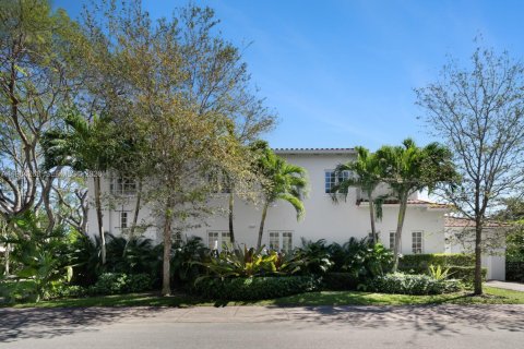 Villa ou maison à vendre à Coral Gables, Floride: 3 chambres, 235.6 m2 № 2026871 - photo 5