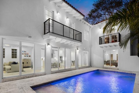 Villa ou maison à vendre à Coral Gables, Floride: 3 chambres, 235.6 m2 № 2026871 - photo 23