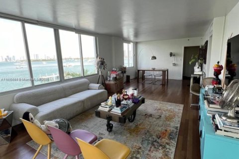 Copropriété à louer à Miami Beach, Floride: 2 chambres, 111.2 m2 № 1768449 - photo 3