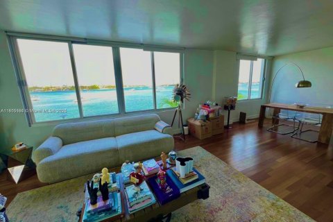 Copropriété à louer à Miami Beach, Floride: 2 chambres, 111.2 m2 № 1768449 - photo 1