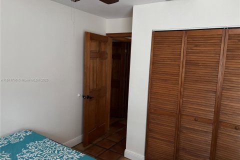 House in Miami, Florida 3 bedrooms, 141.95 sq.m. № 1854996 - photo 19