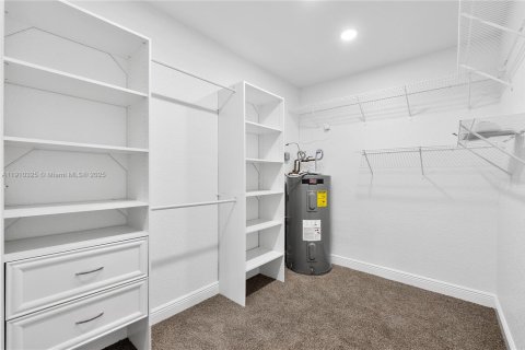 Купить кондоминиум в Лайтхаус-Пойнт, Флорида 2 спальни, 167.22м2, № 1966120 - фото 20