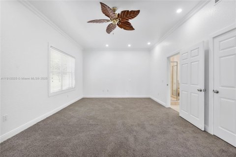 Купить кондоминиум в Лайтхаус-Пойнт, Флорида 2 спальни, 167.22м2, № 1966120 - фото 19