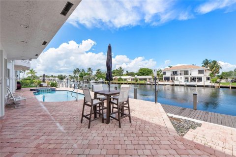 Купить кондоминиум в Лайтхаус-Пойнт, Флорида 2 спальни, 167.22м2, № 1966120 - фото 9