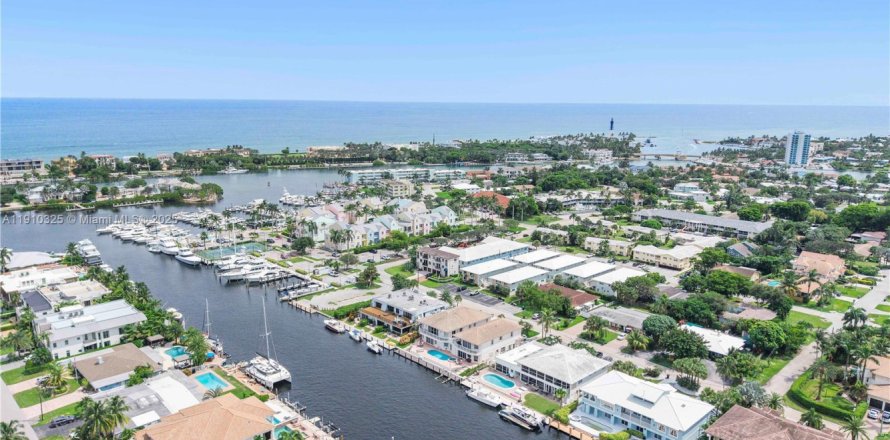 Кондоминиум с 2 спальнями в Лайтхаус-Пойнт, Флорида № 1966120