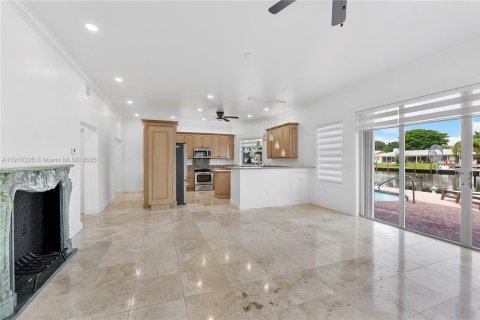 Купить кондоминиум в Лайтхаус-Пойнт, Флорида 2 спальни, 167.22м2, № 1966120 - фото 28