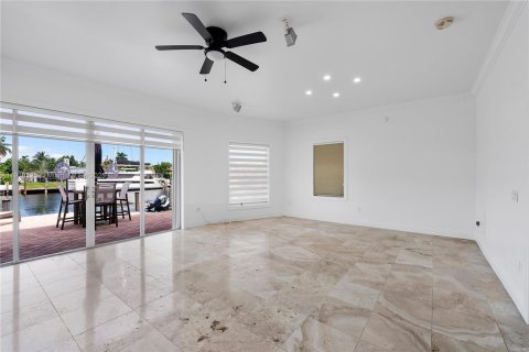 Купить кондоминиум в Лайтхаус-Пойнт, Флорида 2 спальни, 167.22м2, № 1966120 - фото 25