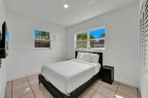Casa en venta en Fort Lauderdale, Florida, 3 dormitorios, 130.43 m2 № 2001454 - foto 18