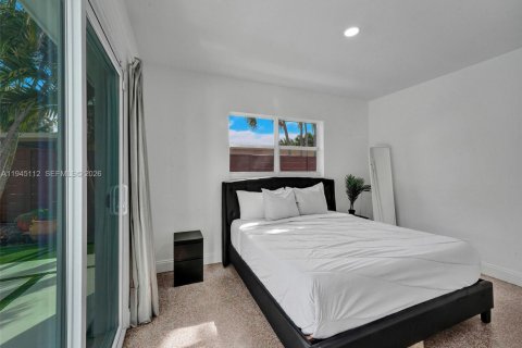 Casa en venta en Fort Lauderdale, Florida, 3 dormitorios, 130.43 m2 № 2001454 - foto 21