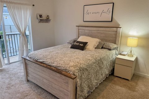 Adosado en venta en Homestead, Florida, 3 dormitorios, 159.05 m2 № 1980315 - foto 8