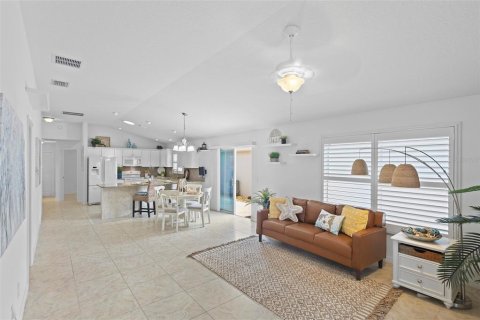 Villa ou maison à vendre à The Villages, Floride: 3 chambres, 129.88 m2 № 1791178 - photo 11