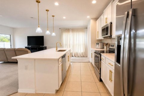 Villa ou maison à vendre à Davenport, Floride: 4 chambres, 177.44 m2 № 2333798 - photo 12