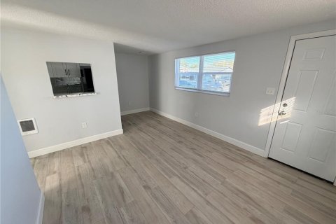 Appartement à louer à Tampa, Floride: 1 chambre, 46.45 m2 № 2108307 - photo 4