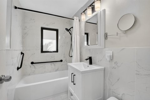 Купить виллу или дом в Делрей-Бич, Флорида 3 спальни, 104.05м2, № 1972590 - фото 22