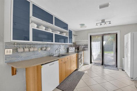 Купить виллу или дом в Делрей-Бич, Флорида 3 спальни, 104.05м2, № 1972590 - фото 12