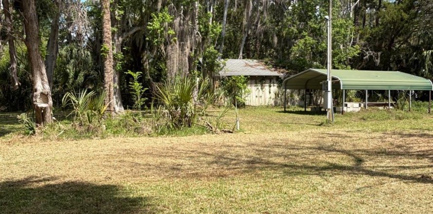 Land in Yankeetown, Florida № 2165792