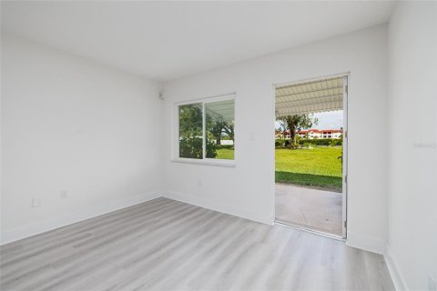Copropriété à vendre à Saint Petersburg, Floride: 2 chambres, 87.79 m2 № 2213564 - photo 22