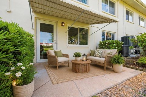 Copropriété à vendre à Saint Petersburg, Floride: 2 chambres, 87.79 m2 № 2213564 - photo 23