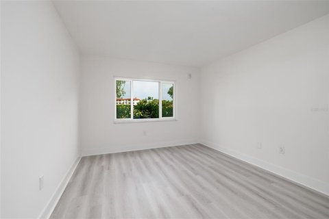 Copropriété à vendre à Saint Petersburg, Floride: 2 chambres, 87.79 m2 № 2213564 - photo 30