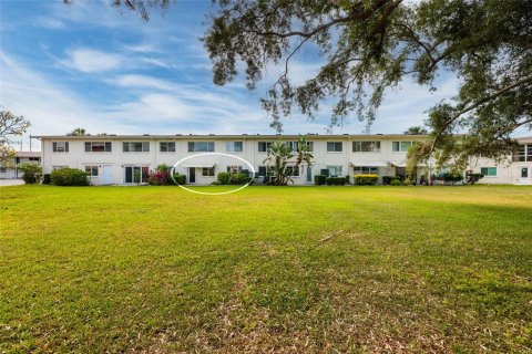 Copropriété à vendre à Saint Petersburg, Floride: 2 chambres, 87.79 m2 № 2213564 - photo 27