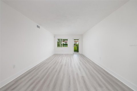 Copropriété à vendre à Saint Petersburg, Floride: 2 chambres, 87.79 m2 № 2213564 - photo 21