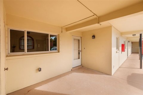 Copropriété à vendre à Saint Petersburg, Floride: 2 chambres, 87.79 m2 № 2213564 - photo 11