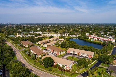 Copropriété à vendre à Saint Petersburg, Floride: 2 chambres, 87.79 m2 № 2213564 - photo 5