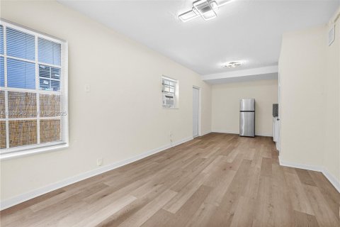 Снять в аренду виллу или дом в Майами, Флорида 159.33м2, № 1989934 - фото 8