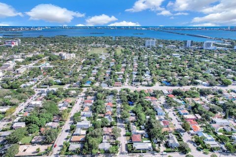 Снять в аренду виллу или дом в Майами, Флорида 159.33м2, № 1989934 - фото 25