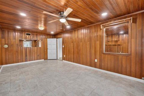 House in San Mateo, Florida 3 bedrooms, 140.84 sq.m. № 2149548 - photo 8