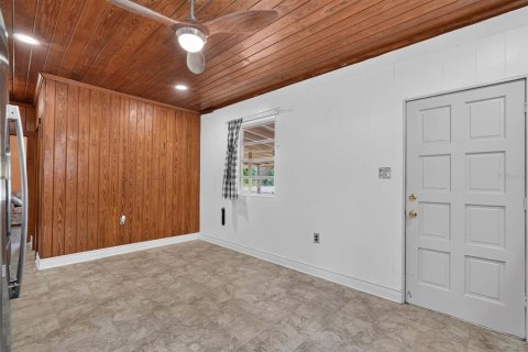 House in San Mateo, Florida 3 bedrooms, 140.84 sq.m. № 2149548 - photo 16
