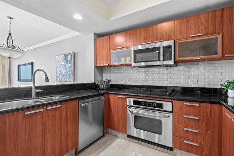 Condo in Riviera Beach, Florida, 3 bedrooms № 2260351 - photo 6