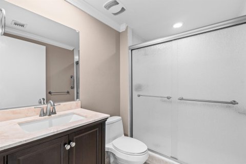 Condo in Riviera Beach, Florida, 3 bedrooms № 2260351 - photo 22