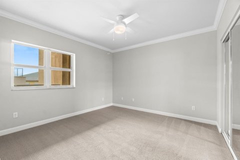 Condo in Riviera Beach, Florida, 3 bedrooms № 2260351 - photo 20