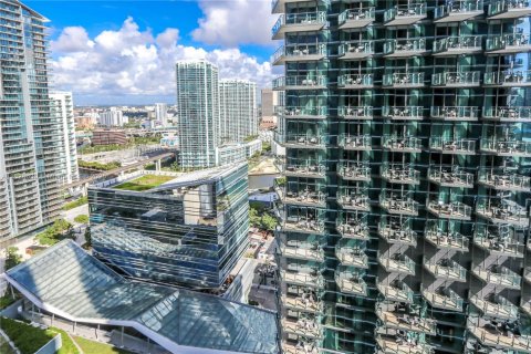 Condominio en venta en Miami, Florida, 1 dormitorio, 78.87 m2 № 1940208 - foto 27