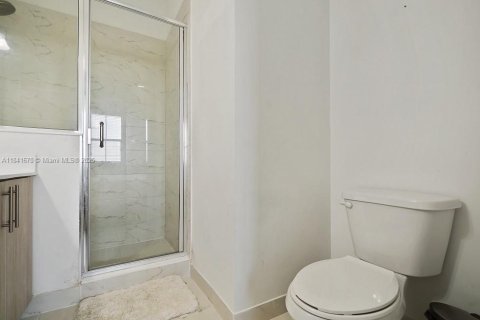 Condo in Miami, Florida, 3 bedrooms  № 1858608 - photo 21
