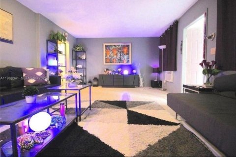 Condominio en alquiler en North Miami Beach, Florida, 1 dormitorio, 62.71 m2 № 2050658 - foto 9