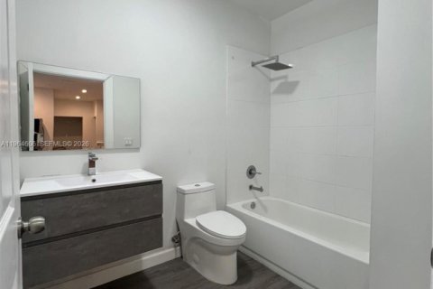 Apartment in Miami, Florida 2 bedrooms, 102.75 sq.m. № 2081125 - photo 2